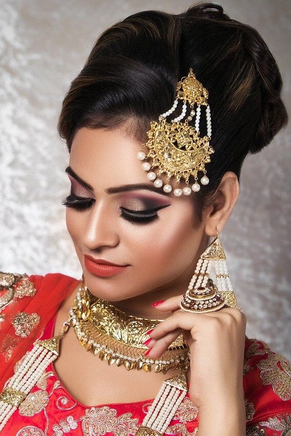 Priya, Model In Delhi - Delhi | Dazzlerr - Connecting Talent