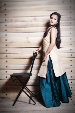 Geeta - Model in Delhi | www.dazzlerr.com