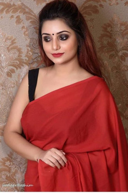 Rupsa Saha Chowdhury - Influencer in  | www.dazzlerr.com