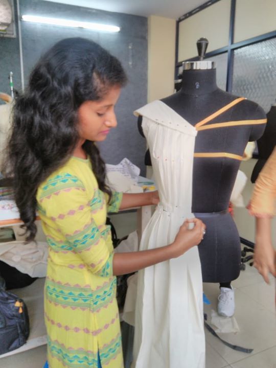 Dazzlerr - Indian Institute Of Fashion Technology