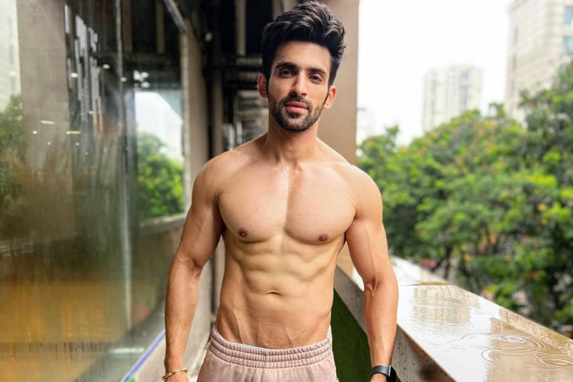 Dazzlerr: Arjit Taneja