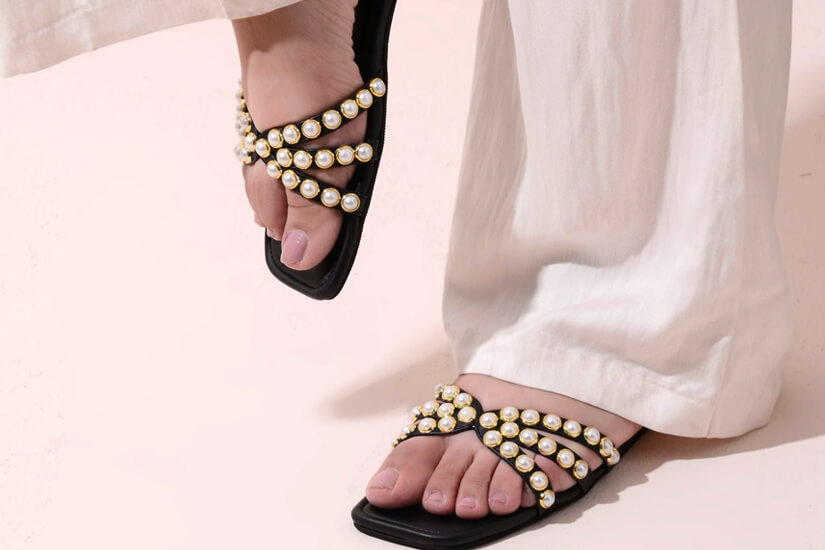 Dazzlerr: Slippers-with-Pearls