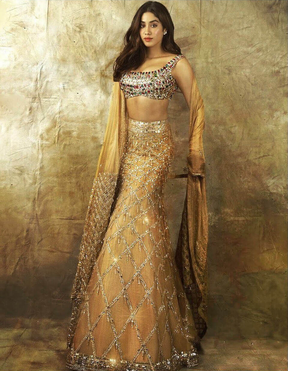 Dazzlerr: Bollywood Dazzling in Manish Malhotra Creations